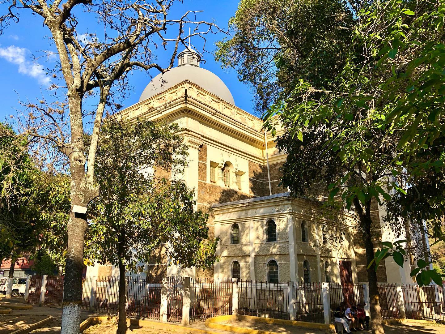 Iglesia Rosario Hero 2